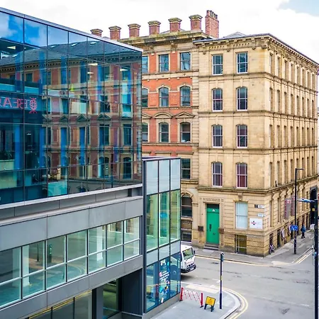 Hilltop Serviced Apartments - Piccadilly Manchester Exterior photo
