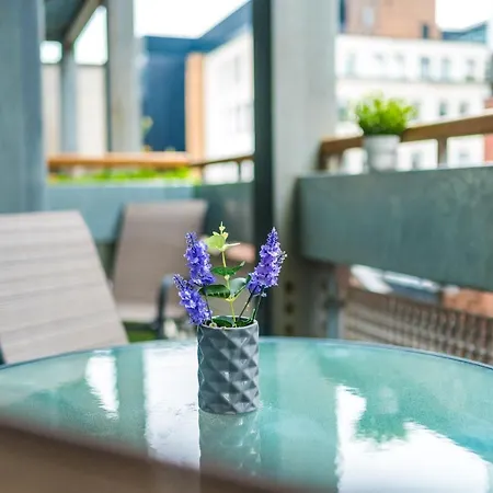 Hilltop Serviced Apartments - Piccadilly Manchester Exterior photo