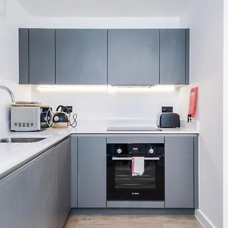 Hilltop Serviced Apartments - Piccadilly Manchester Room photo