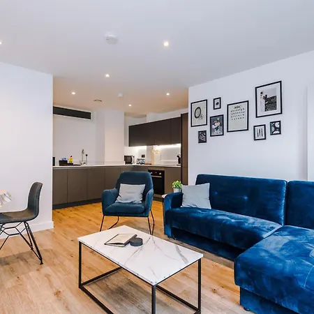 Hilltop Serviced Apartments - Piccadilly Manchester Exterior photo