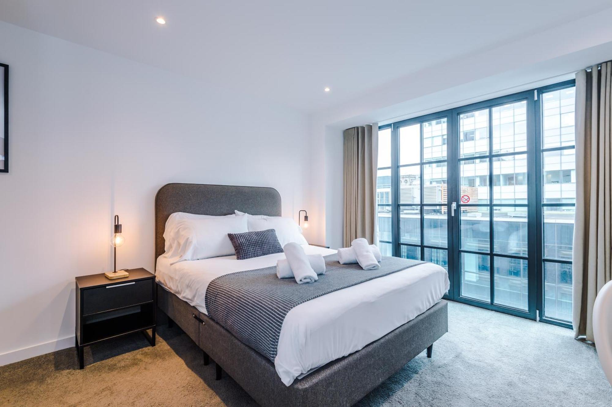 Hilltop Serviced - Piccadilly