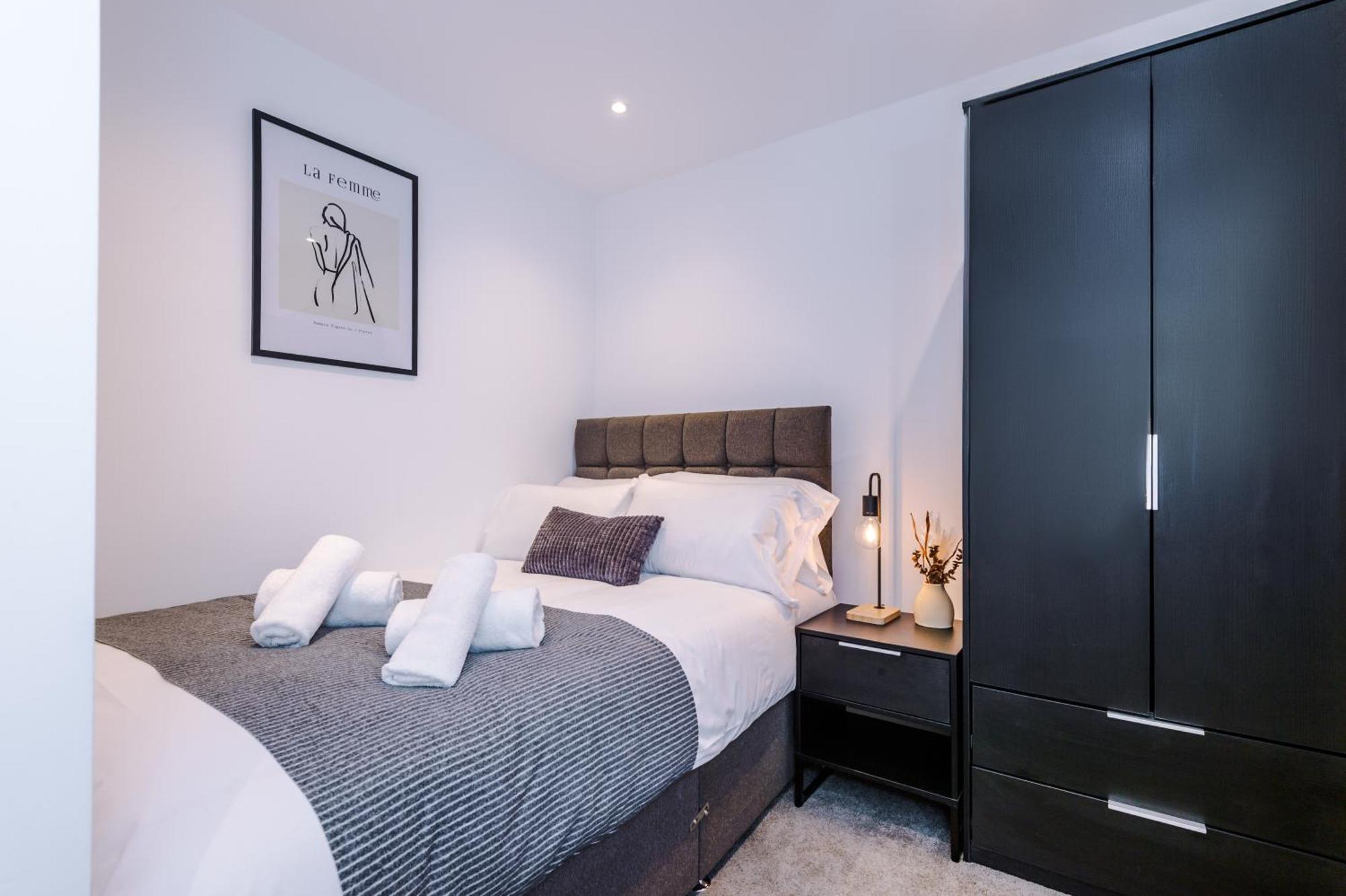 Hilltop Serviced - Piccadilly Manchester